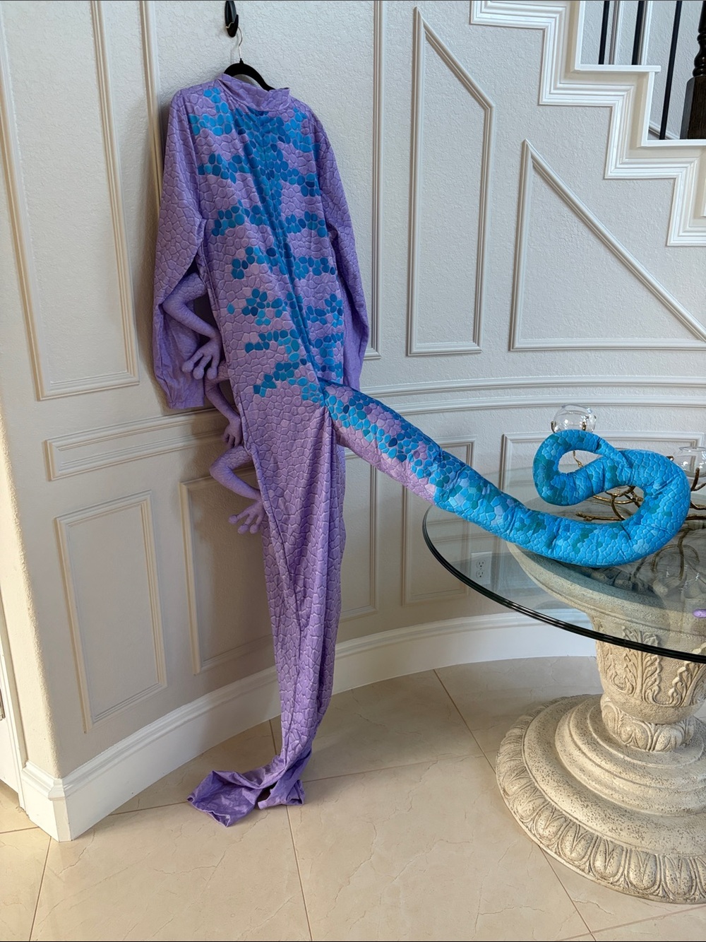 Disney and Pixar Monsters Inc Randall Costume (Men’s XL) 6ft tall and over - Picture 9 of 11